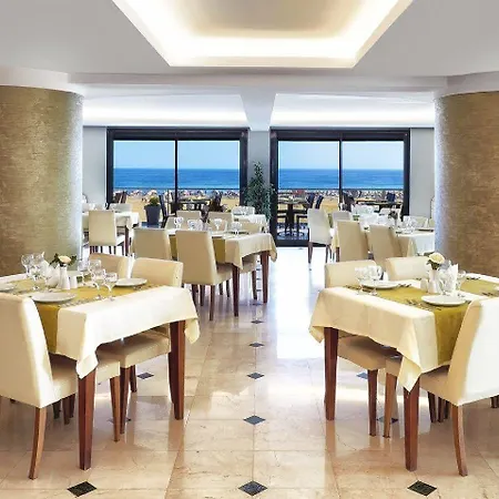 Hotel Cinar Ayvalı